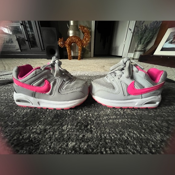Nike air max excellent condition toddler size 6c - Picture 2 of 5